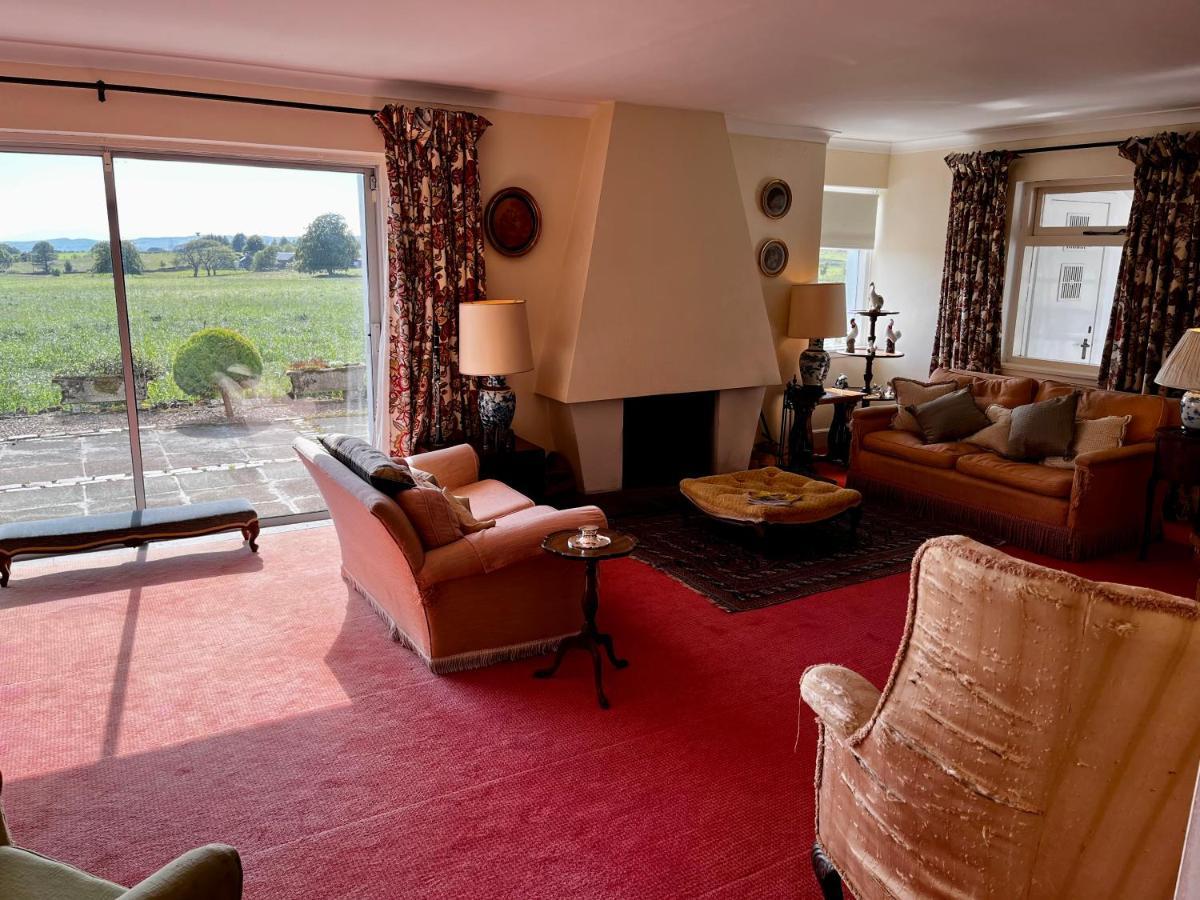 Bed and Breakfast Whitehouse Uplawmoor Экстерьер фото