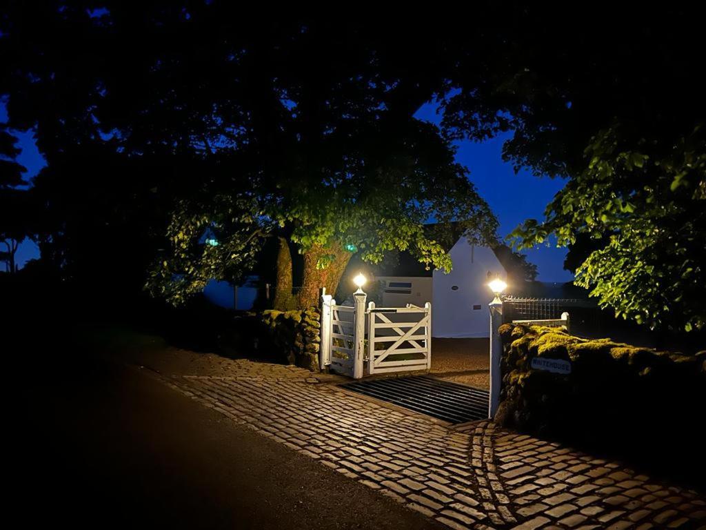 Bed and Breakfast Whitehouse Uplawmoor Экстерьер фото