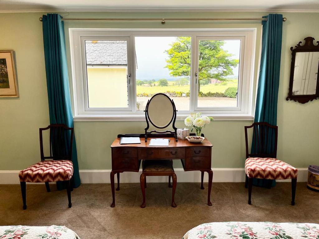 Bed and Breakfast Whitehouse Uplawmoor Экстерьер фото